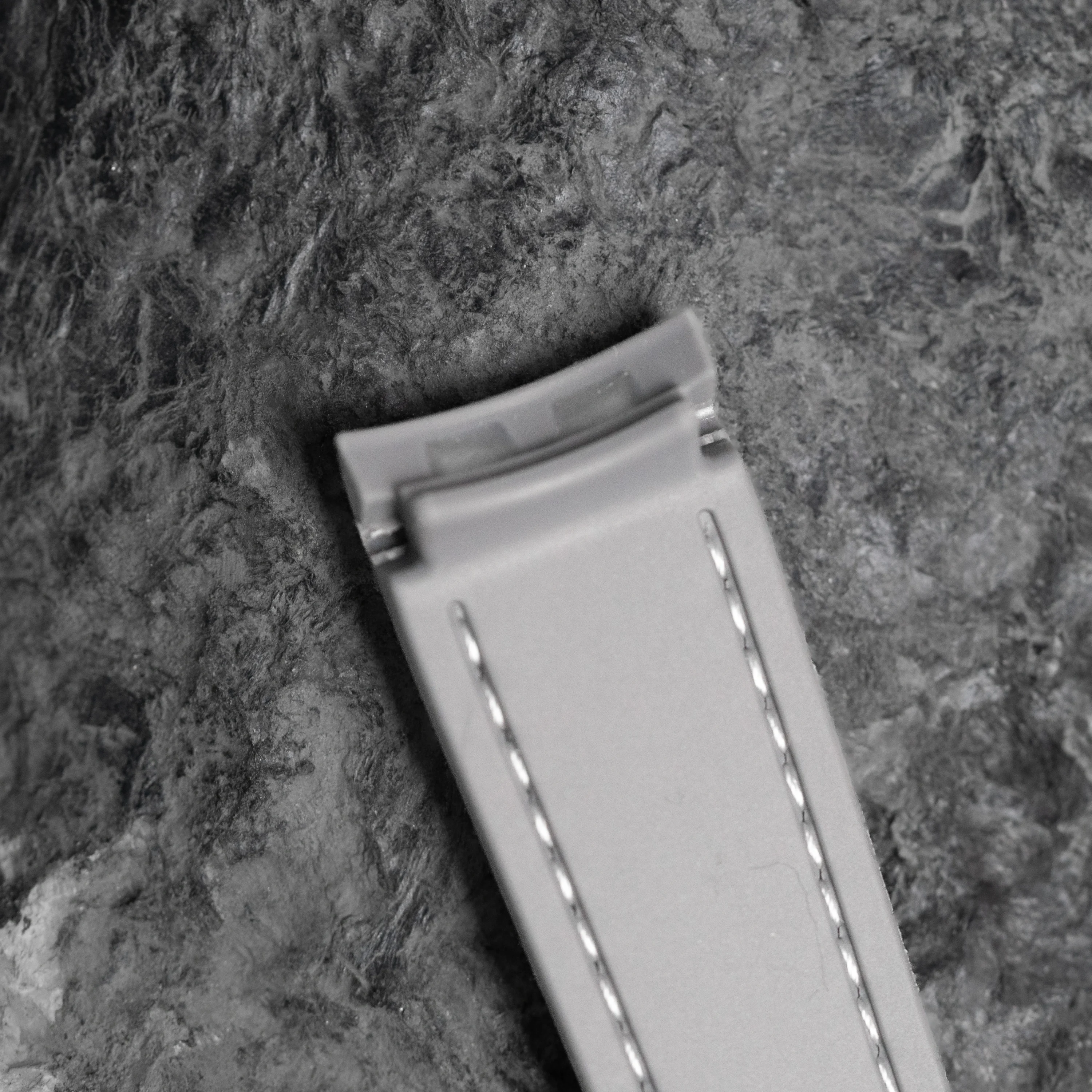 Light Gray MoonSwatch Strap with White Stitching - Image 3